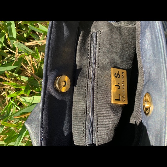 L.J.S. Collection purse - Picture 4 of 7